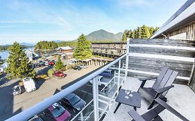 Tofino Resort + Marina